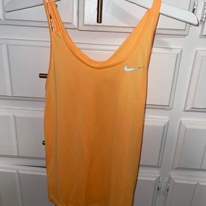orange nike tank top